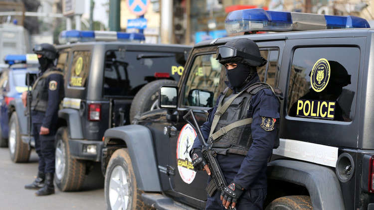 إلغاء حفلات ومباريات وحملات اعتقال واسعة وزيادة رواتب..  كيف استعدت مصر إلى دعوات تظاهر 11/11؟