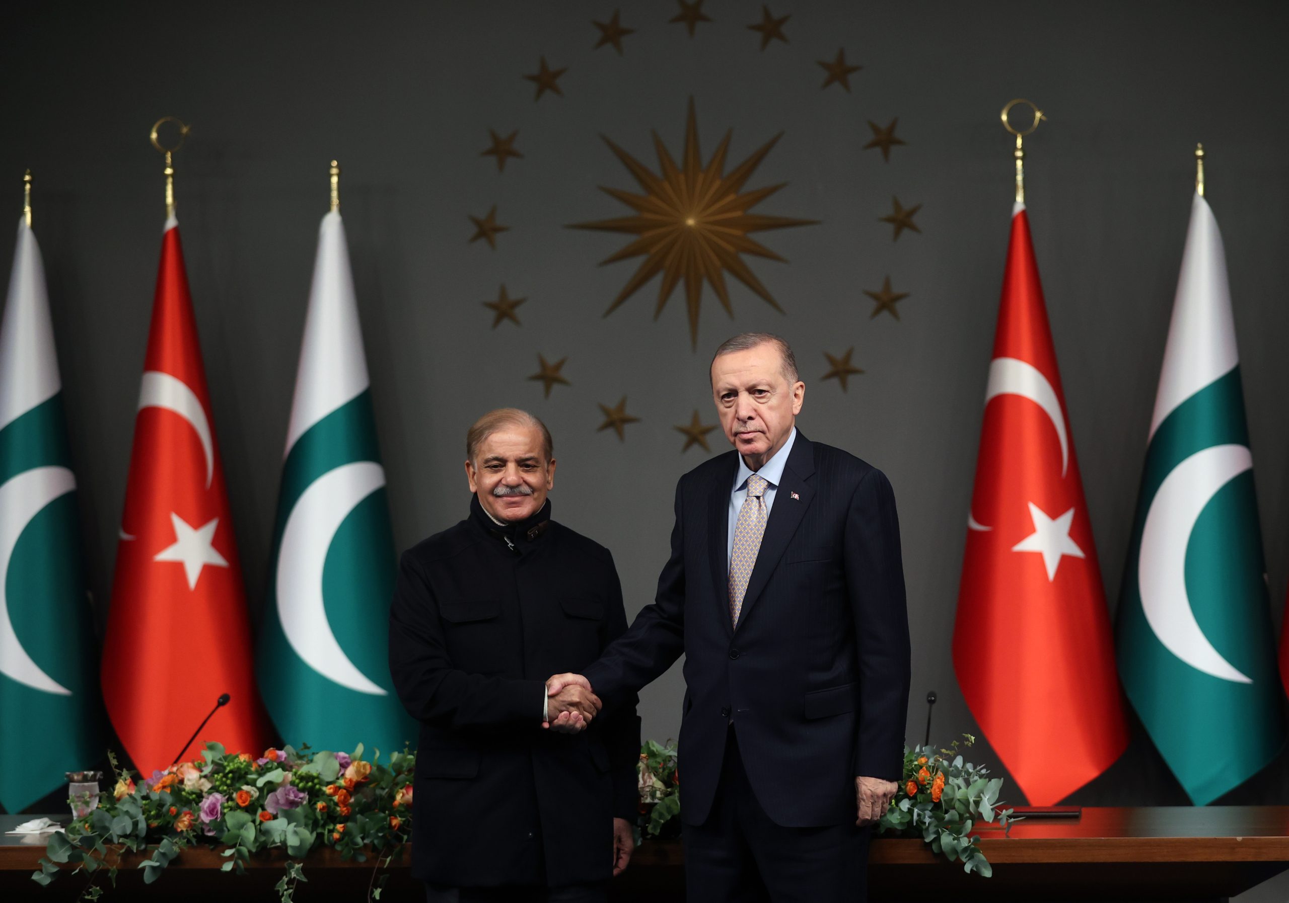 شهباز يدعو أردوغان للانضمام إلى مشروع اقتصادي ضخم مع الصين.. تكلفته عشرات مليارات الدولارات وهذه أهدافه