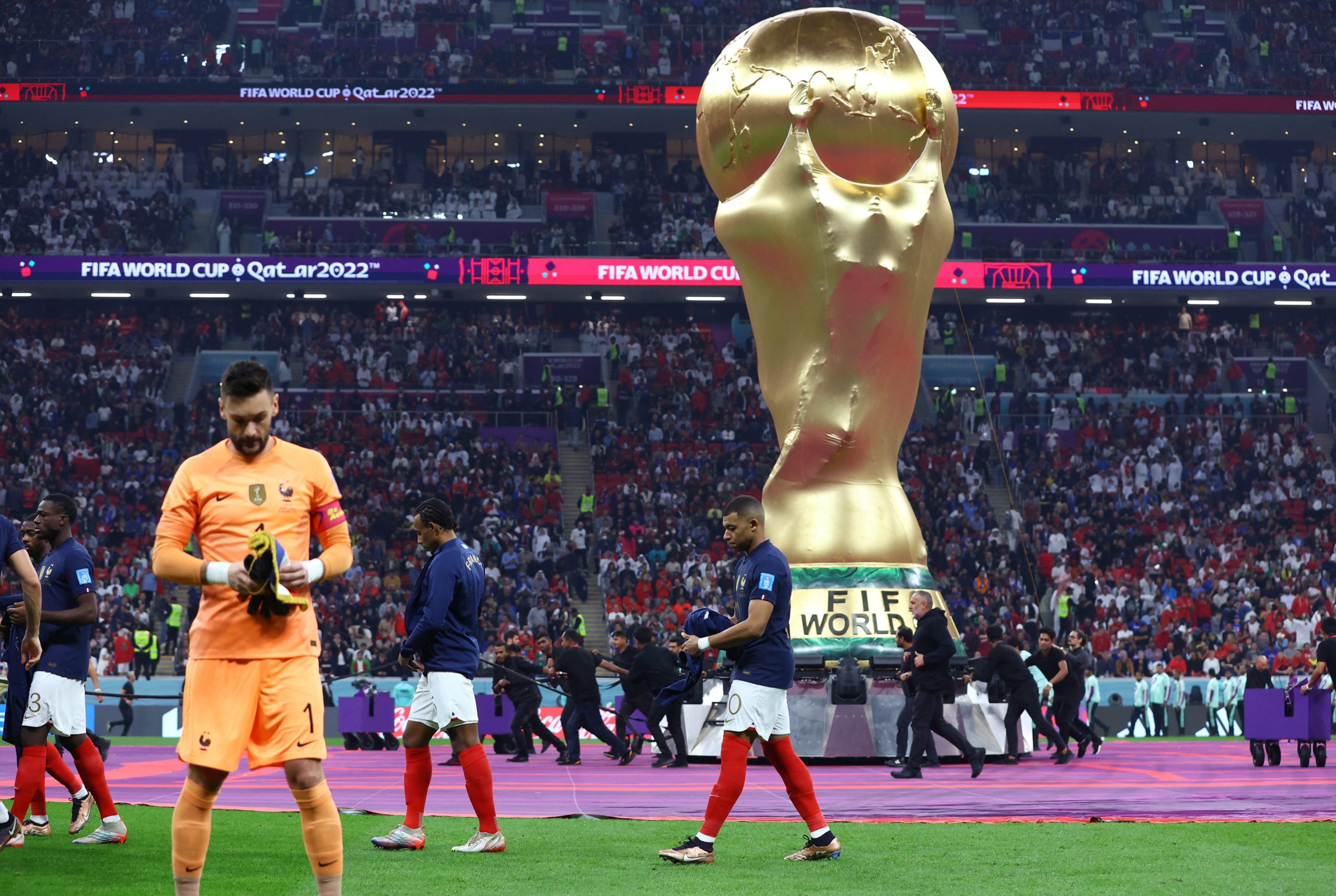 ما هي أكثر الأندية حصولاً على تعويضات مالية من الفيفا بسبب مشاركة لاعبيها في كأس العالم؟