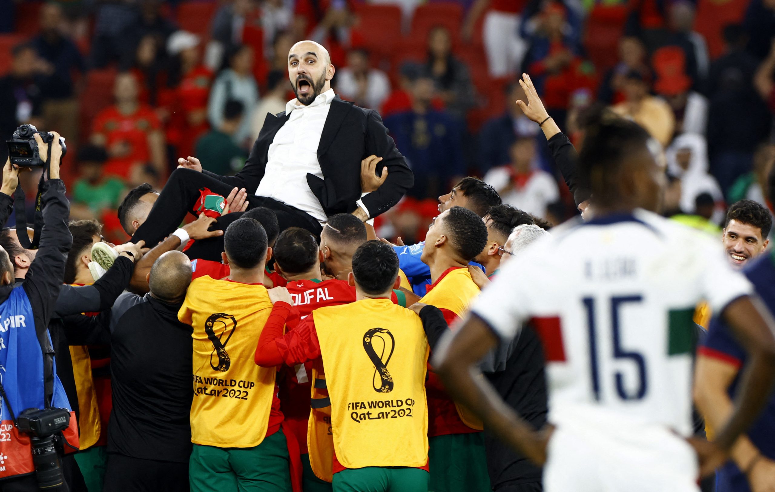 وليد الركراكي أفضل مدرب لعام 2022