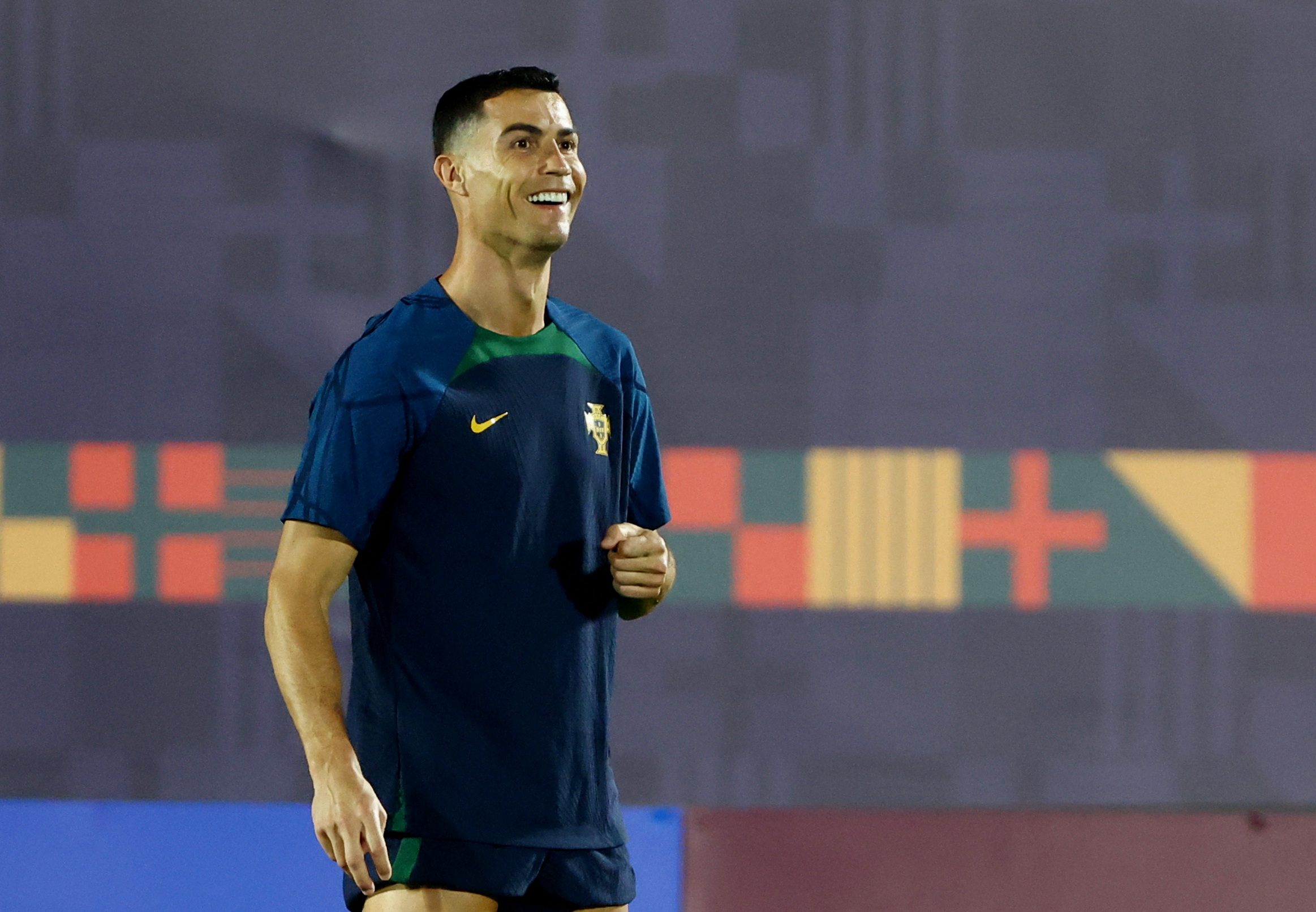 كريستيانو رونالدو معجب بتنظيم قطر لكأس العالم 2022 (رويترز)