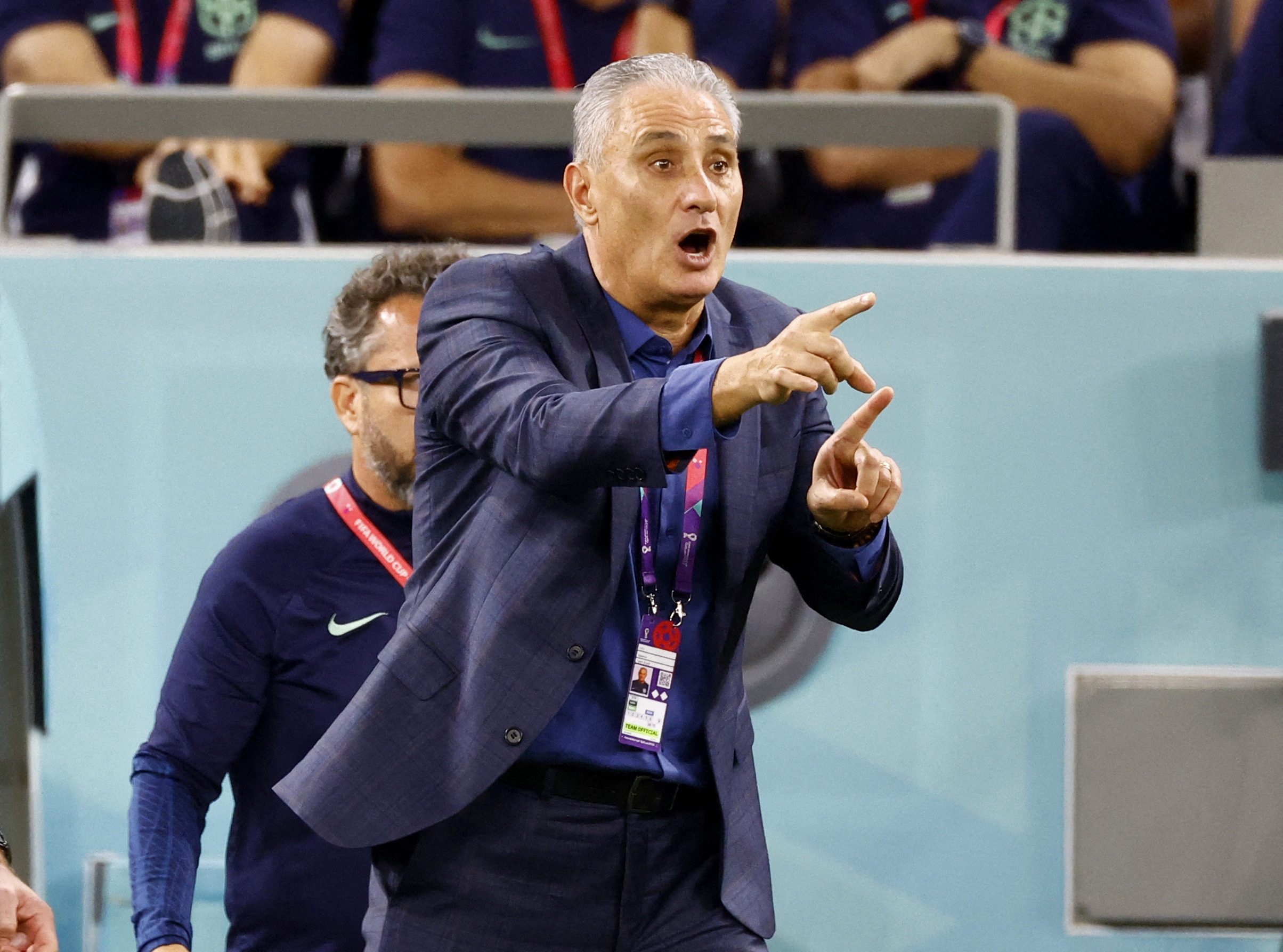 تيتي مدرب البرازيل السابق يتعرض للسرقة (رويترز)