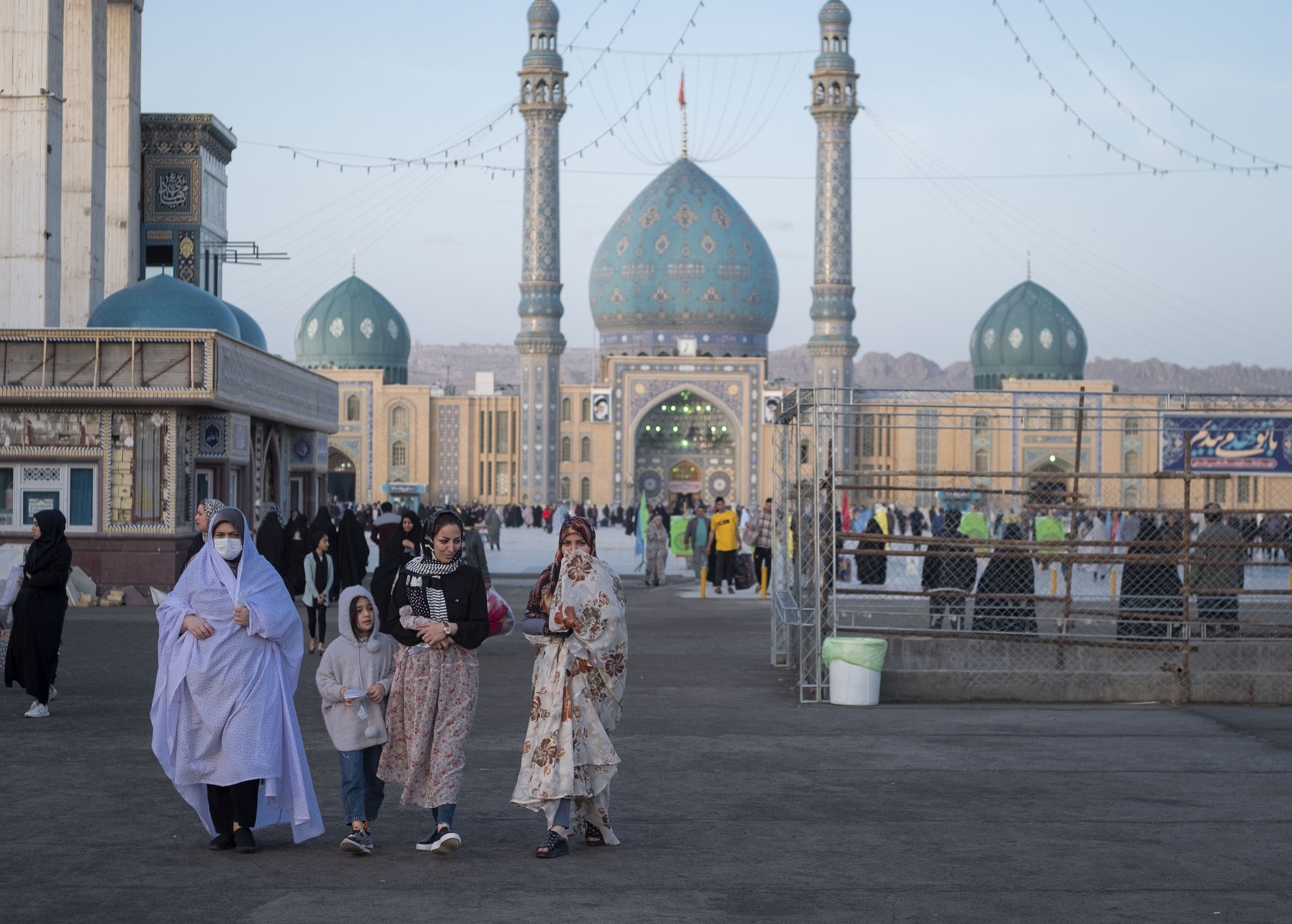 تسميم تلميذات المدارس في إيران مدينة قُم