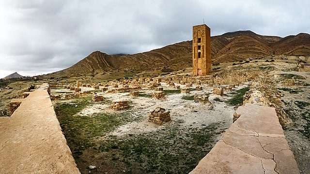 قلعة بني حماد