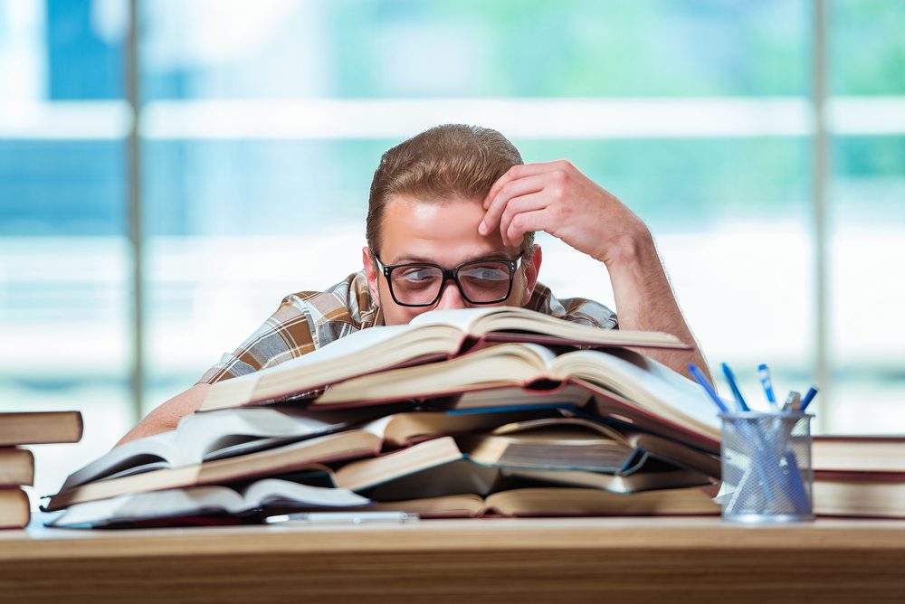  متلازمة تسوندوكو tsundoku هوس الكتب
