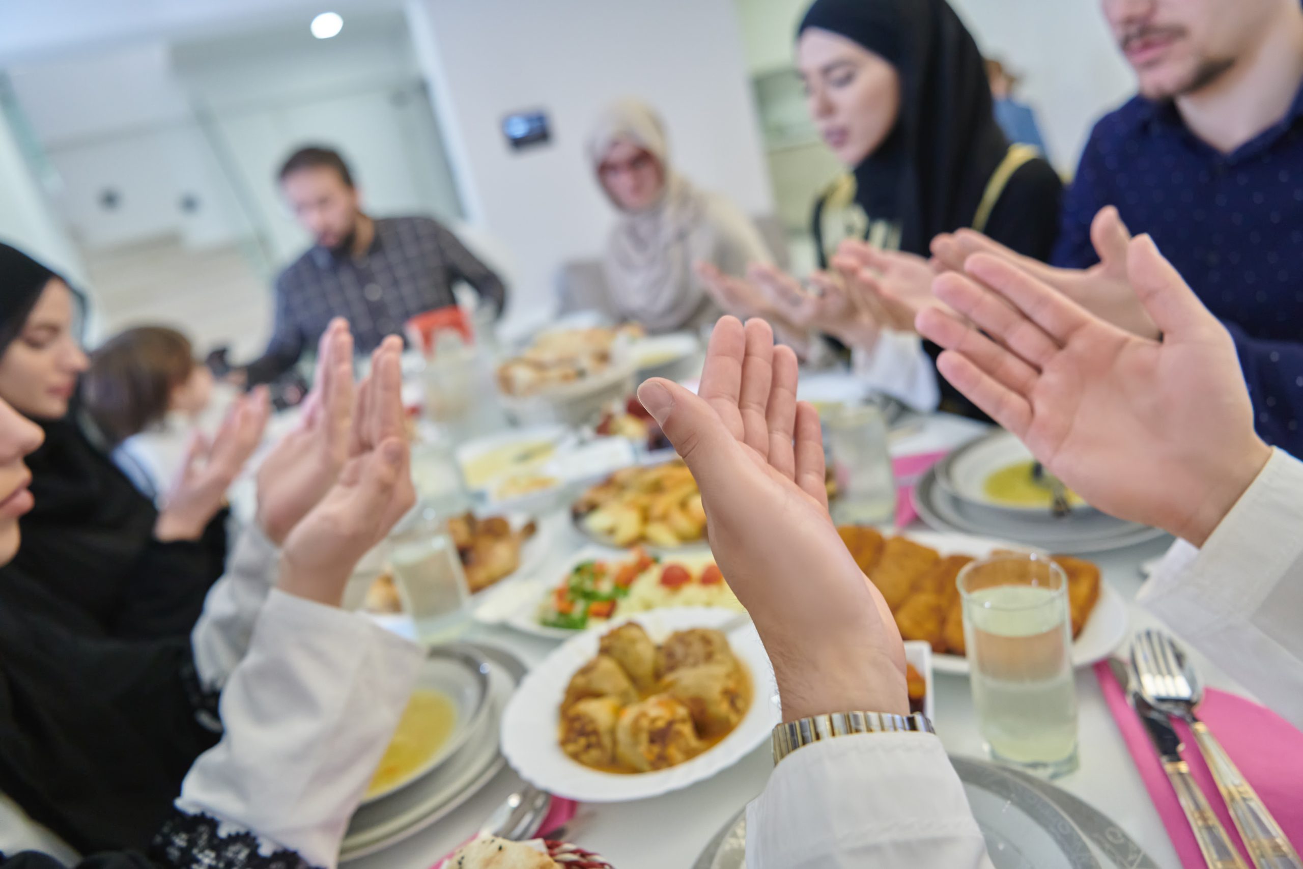 عدد ساعات الصيام في شهر رمضان 2023
