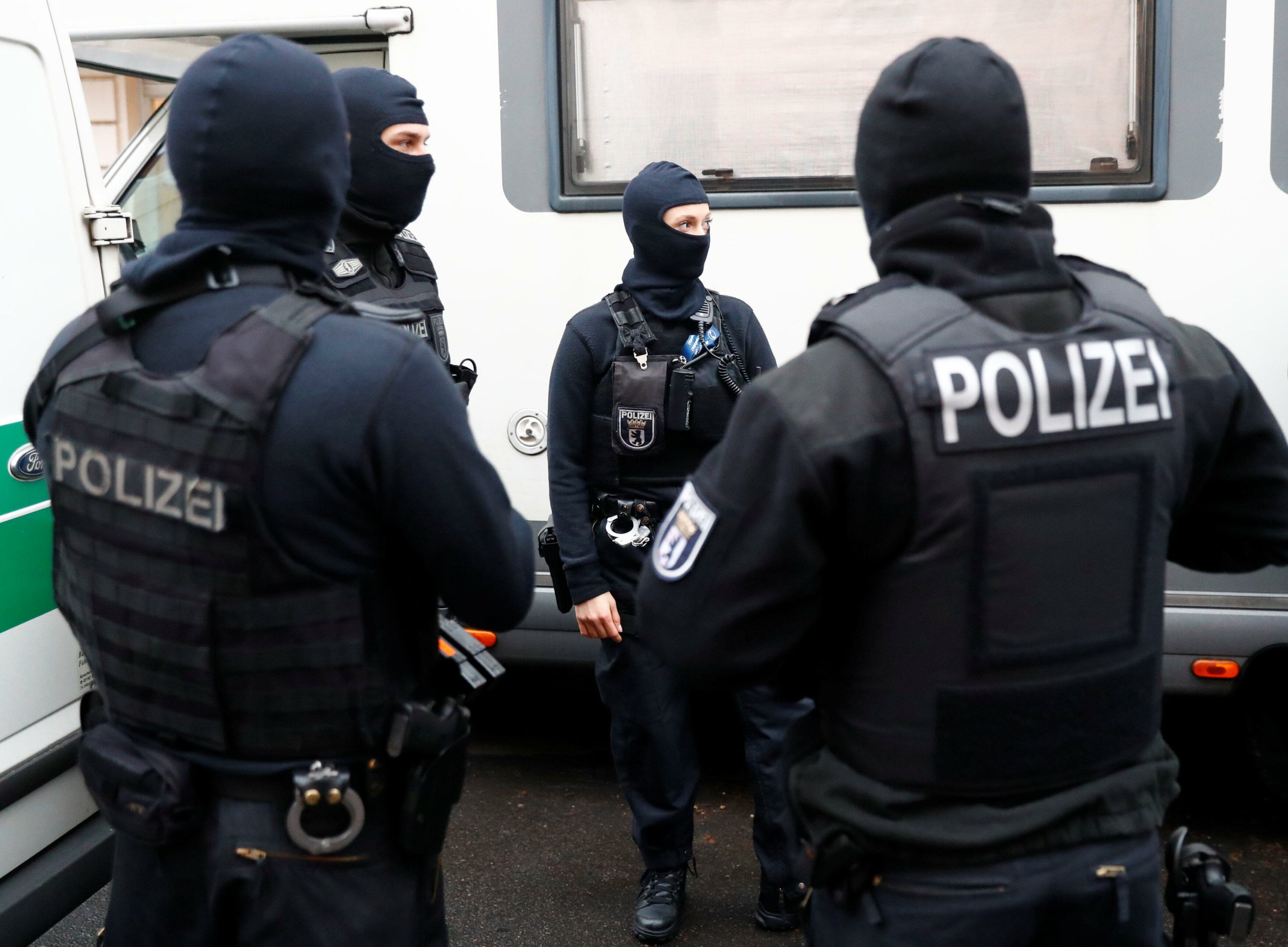 ألمانيا تشن حملة اعتقالات مرتبطة بتحقيقات حول “تمويل داعش”.. نفذت 19 مداهمة وأوقفت 7 أشخاص