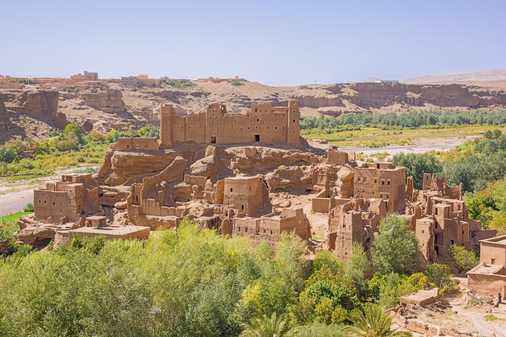 قلعة مكونة