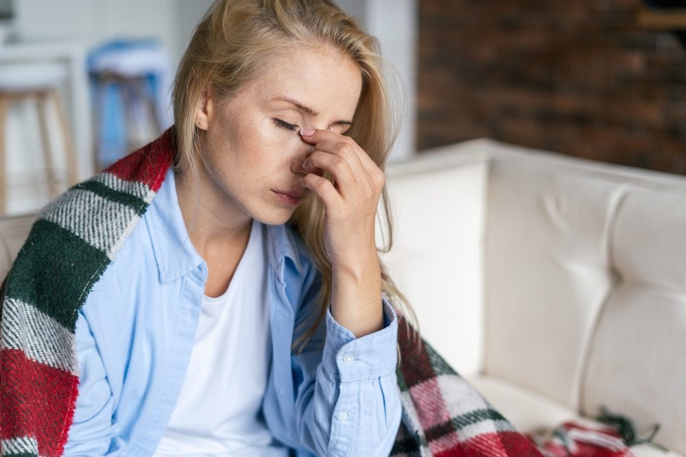 تعمل الغدد الكظرية على إنتاج الهرمونات الضرورية لوظائف الجسم - ShutterStock