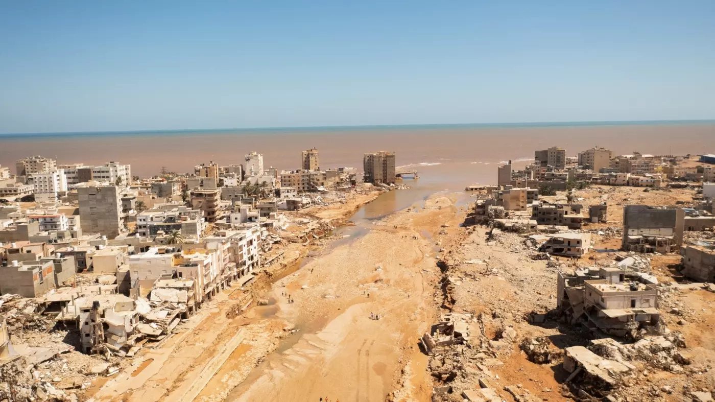 لقطة جوية لمدينة درنة في أعقاب الفيضانات، في 14 سبتمبر 2023 (رويترز)