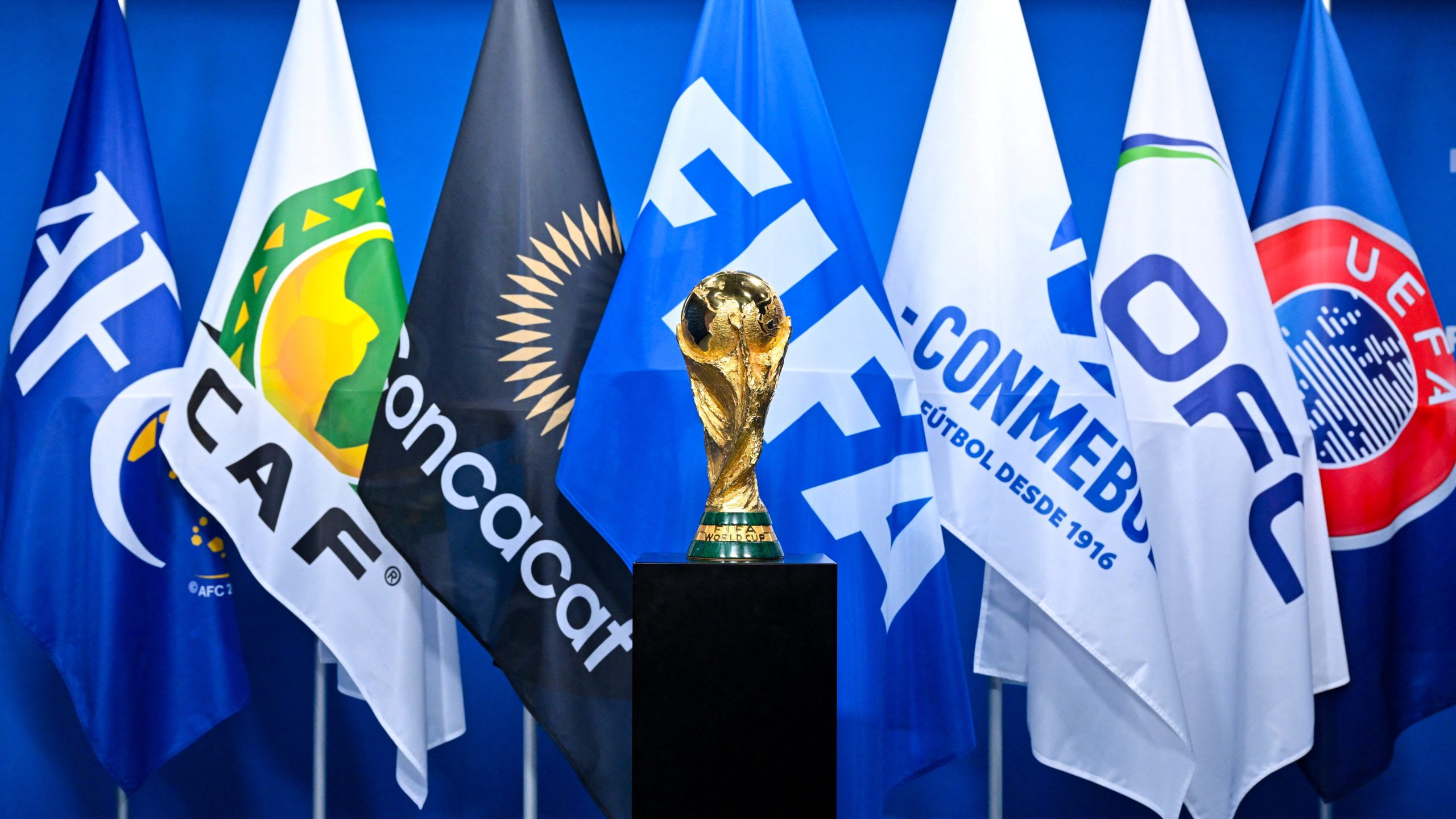 المغرب وإسبانيا ترغبان في استضافة نهائي كأس العالم 2030 (رويترز)