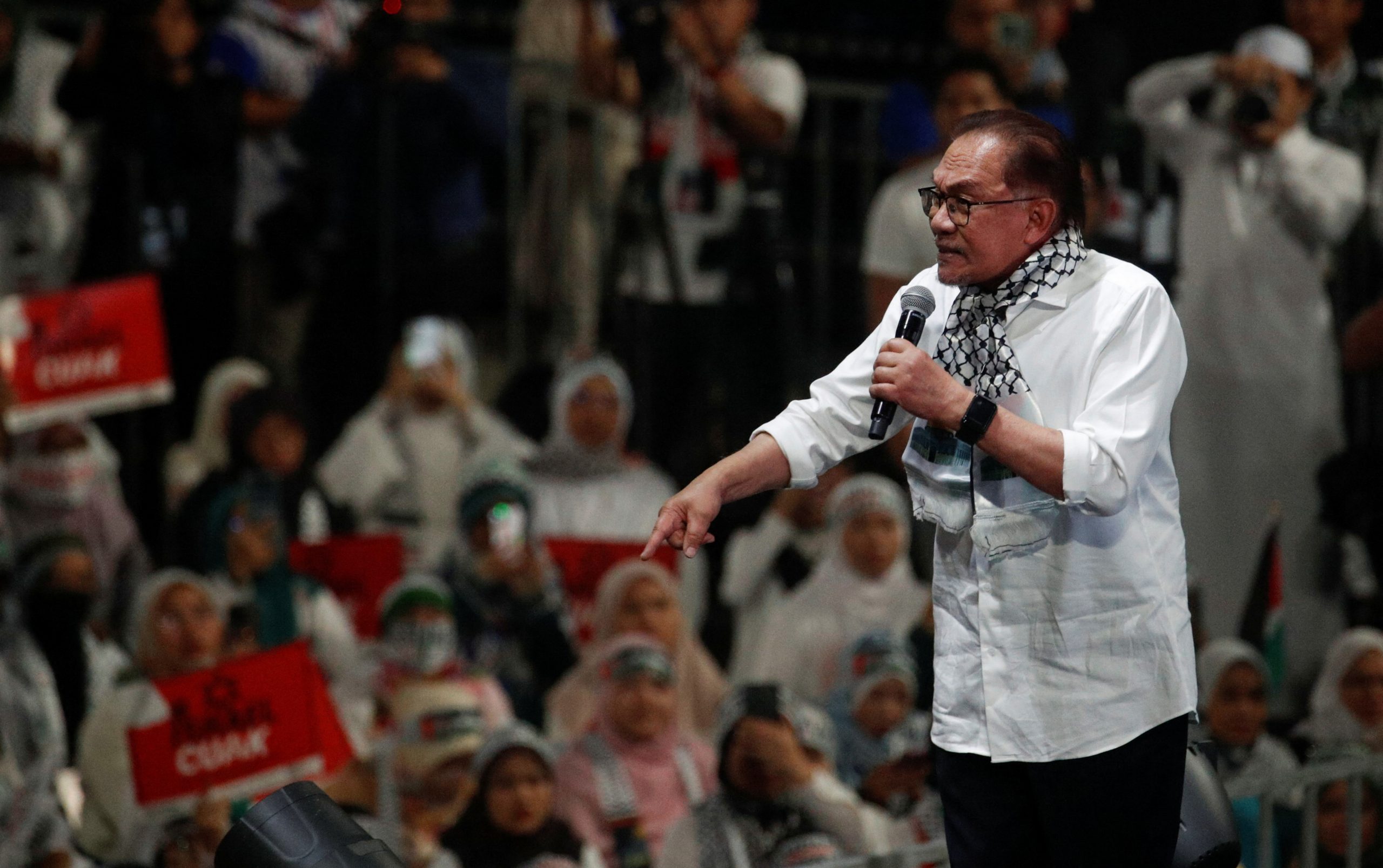 أنور إبراهيم فلسطين غزة الاحتلال الإسرائيلي