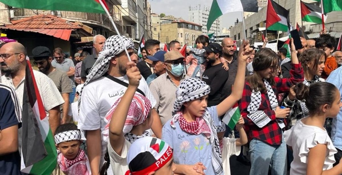 هل أدت الشعوب العربية واجبها تجاه غزة؟