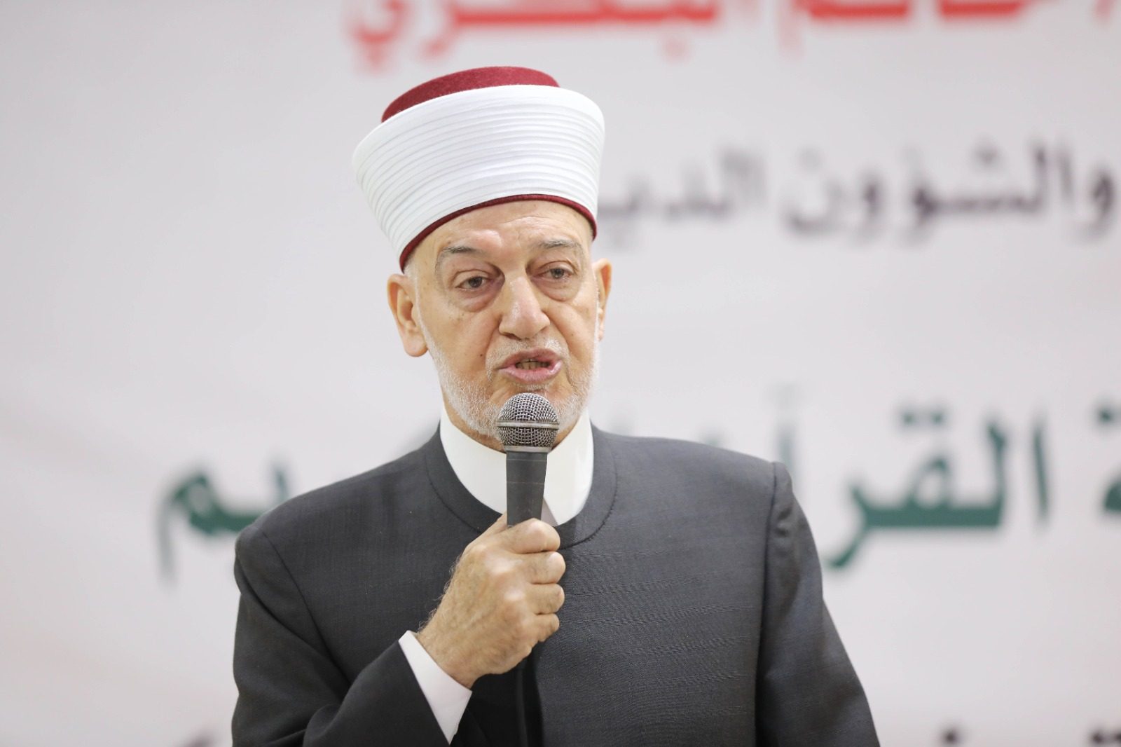 استشهاد وزير الأوقاف الأسبق سلامة في غزة