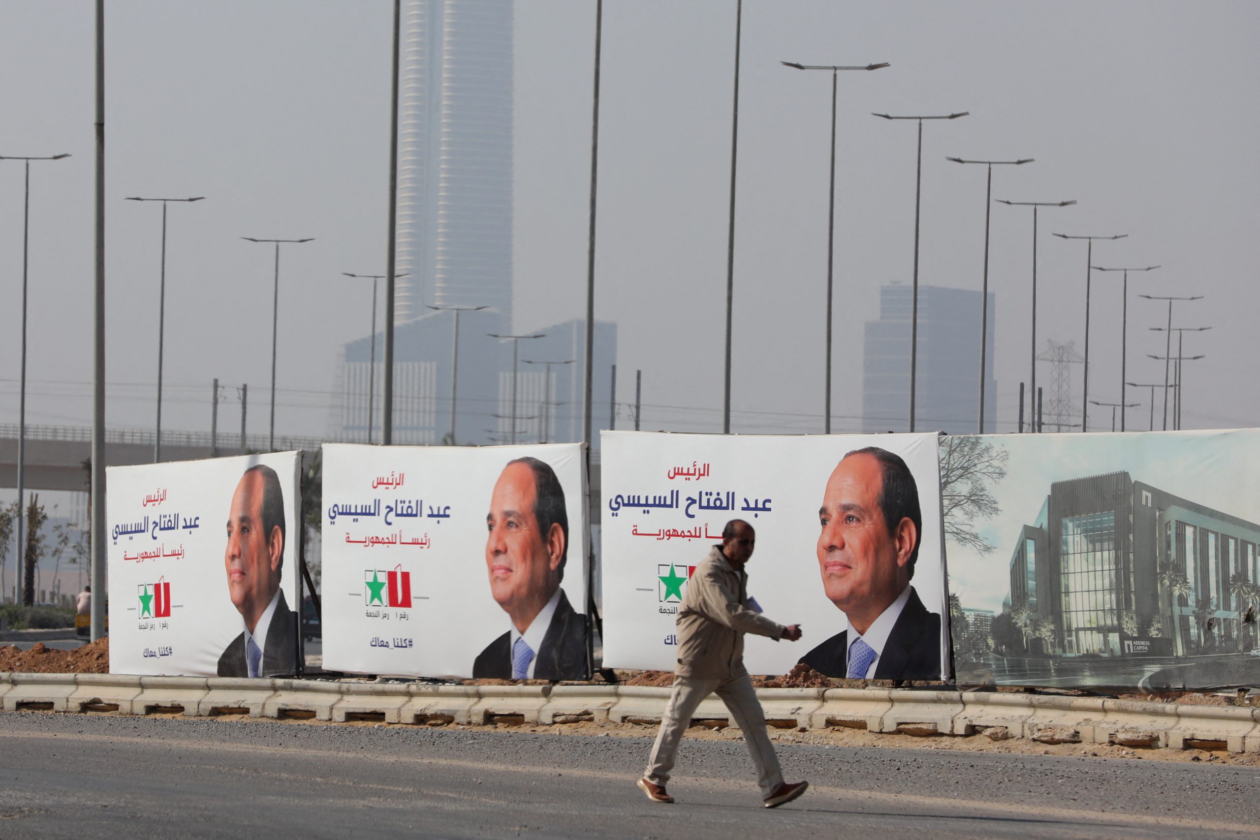 الإيكونومست: السيسي يواجه تحديات بولايته الثالثة بعد فوز مريح.. على رأسها الاقتصاد والحرب في غزة