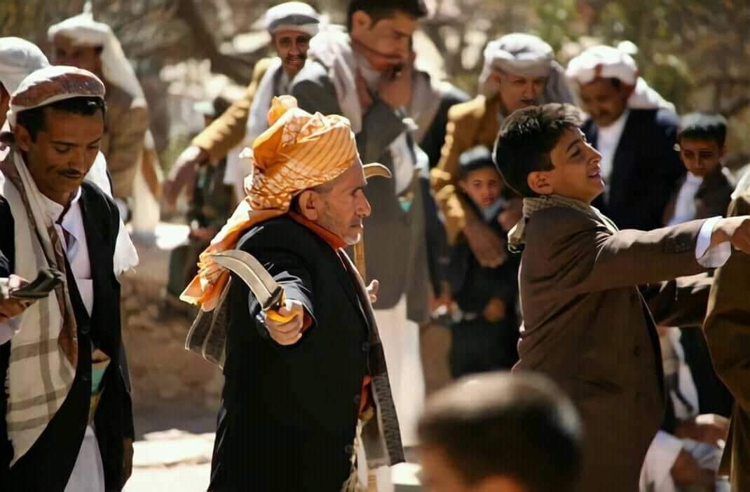 رقصة البرعة اليمنية/ وسائل التواصل الاجتماعي
