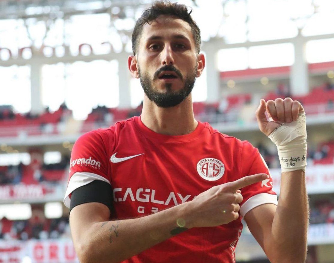 دعا لمنع رفع “علمها” وعزف “نشيدها”.. نائب فرنسي يطالب بمعاقبة الاحتلال رياضياً، ونادٍ تركي يستبعد لاعباً إسرائيلياً