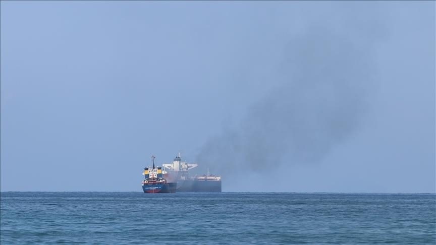 استهداف سفينتين بالبحر الأحمر