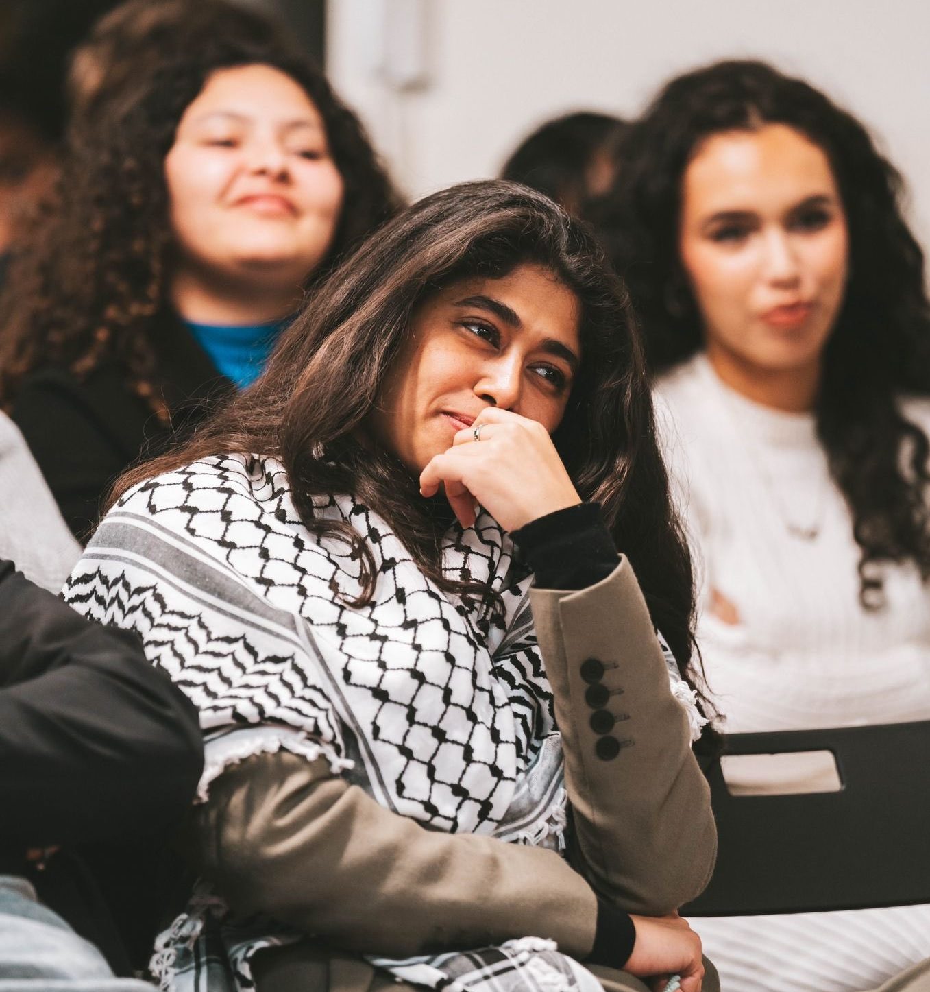 سياسية من أصل فلسطيني