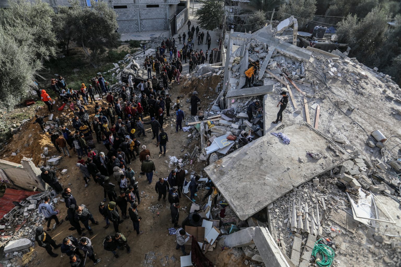 برلمانيون أوروبيون يتهمون إسرائيل باستخدام الجوع كسلاح في غزة فرض عقوبات على إسرائيل