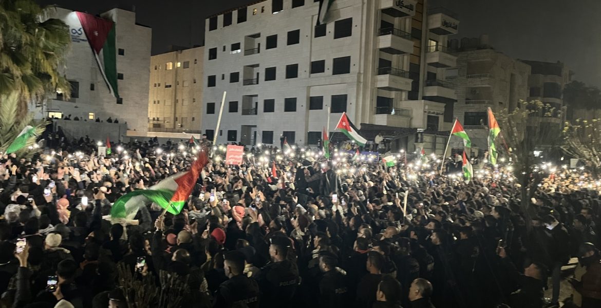 مفتي ليبيا يشيد بمظاهرات الأردن