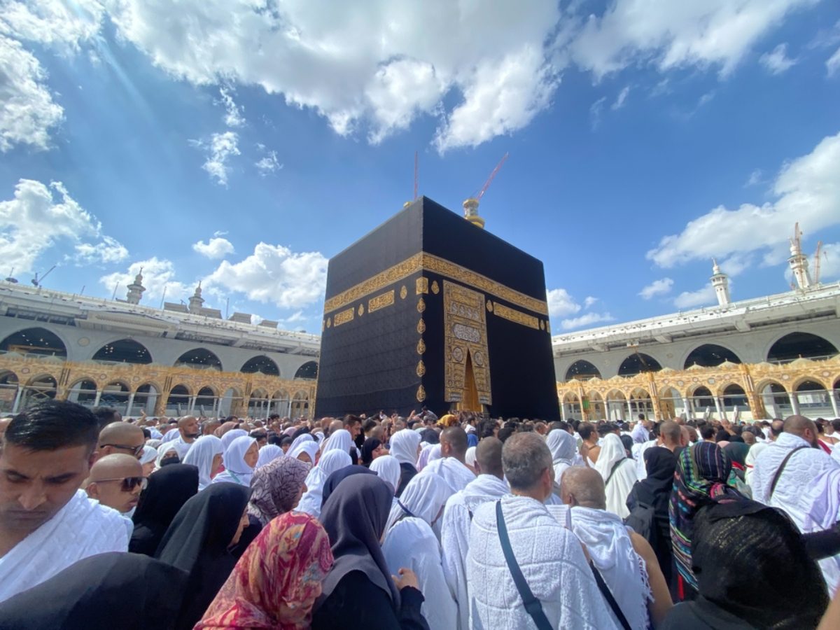 كيف نُزعت القداسة من الشعائر