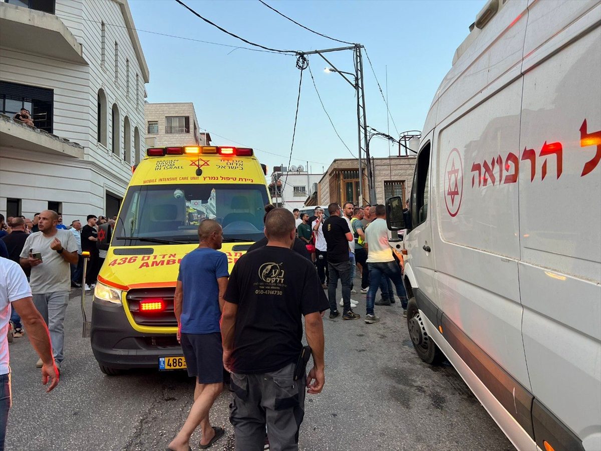 تحذيرات من مخاطر فتح جبهة جديدة بلبنان بعد “مجدل شمس”.. وفرنسا تدعو رعاياها لعدم السفر إلى بيروت