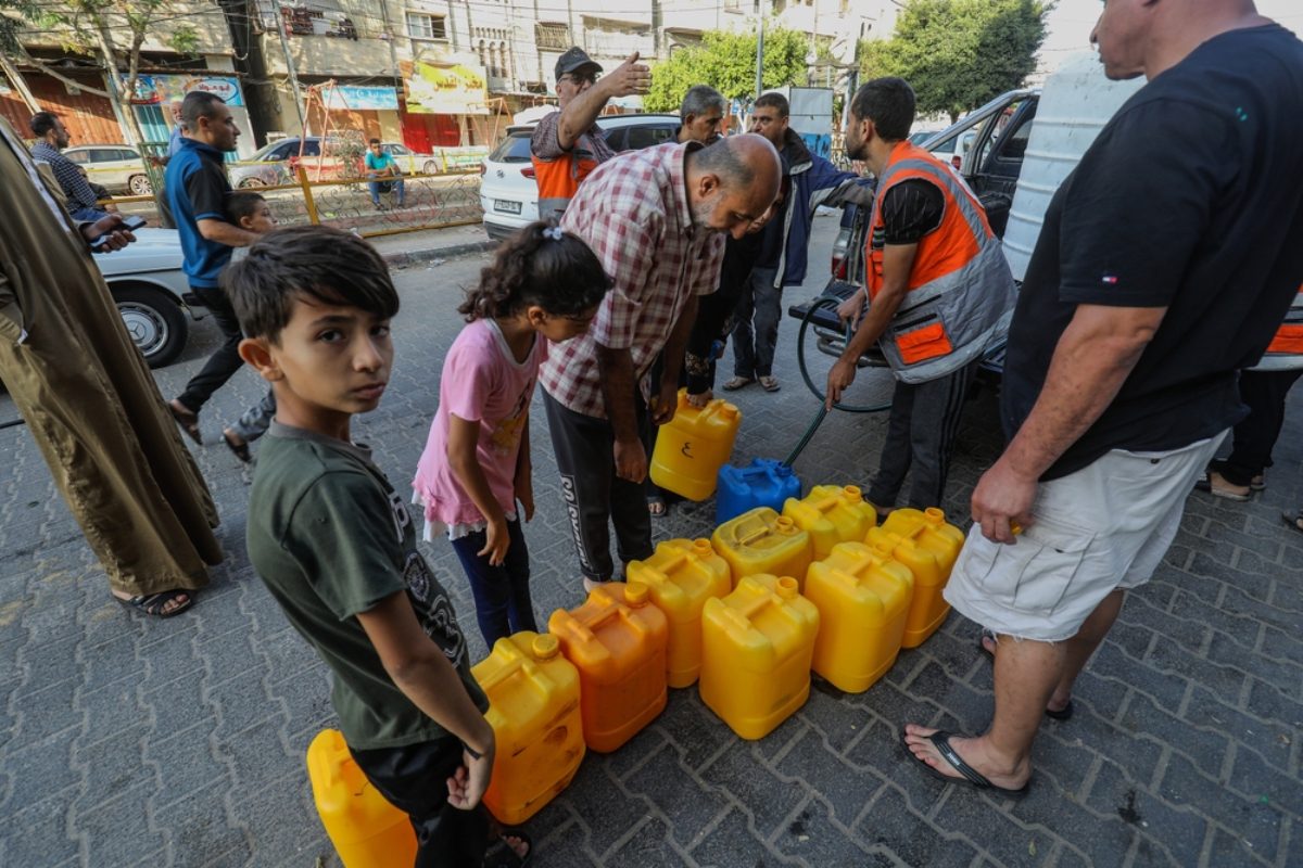 كيف يستخدم الاحتلال الإسرائيلي التعطيش سلاحًا فتّاكًا في حرب الإبادة على غزة؟
