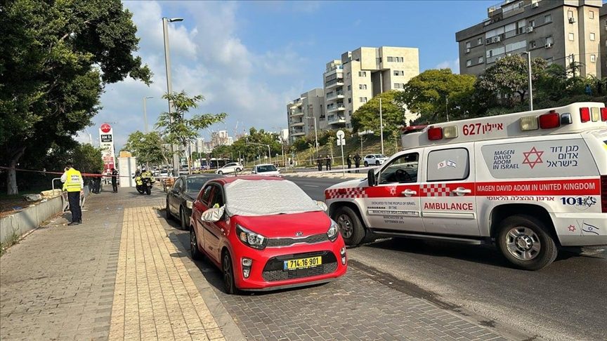 دوي انفجارات في تل أبيب.. وجيش الاحتلال يتحدث عن صاروخ سقط بمنطقة مفتوحة أطلق من لبنان