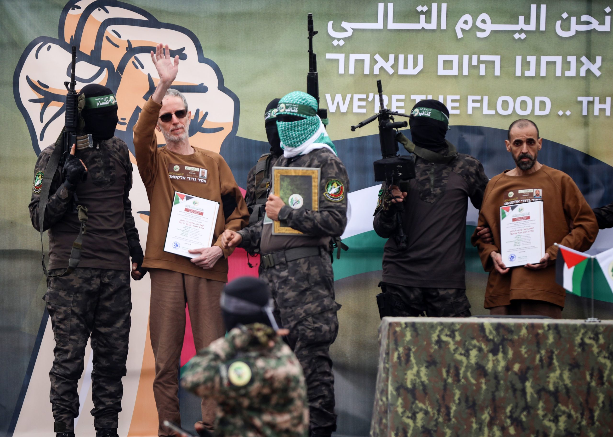 4 ألغام في طريق الصفقة