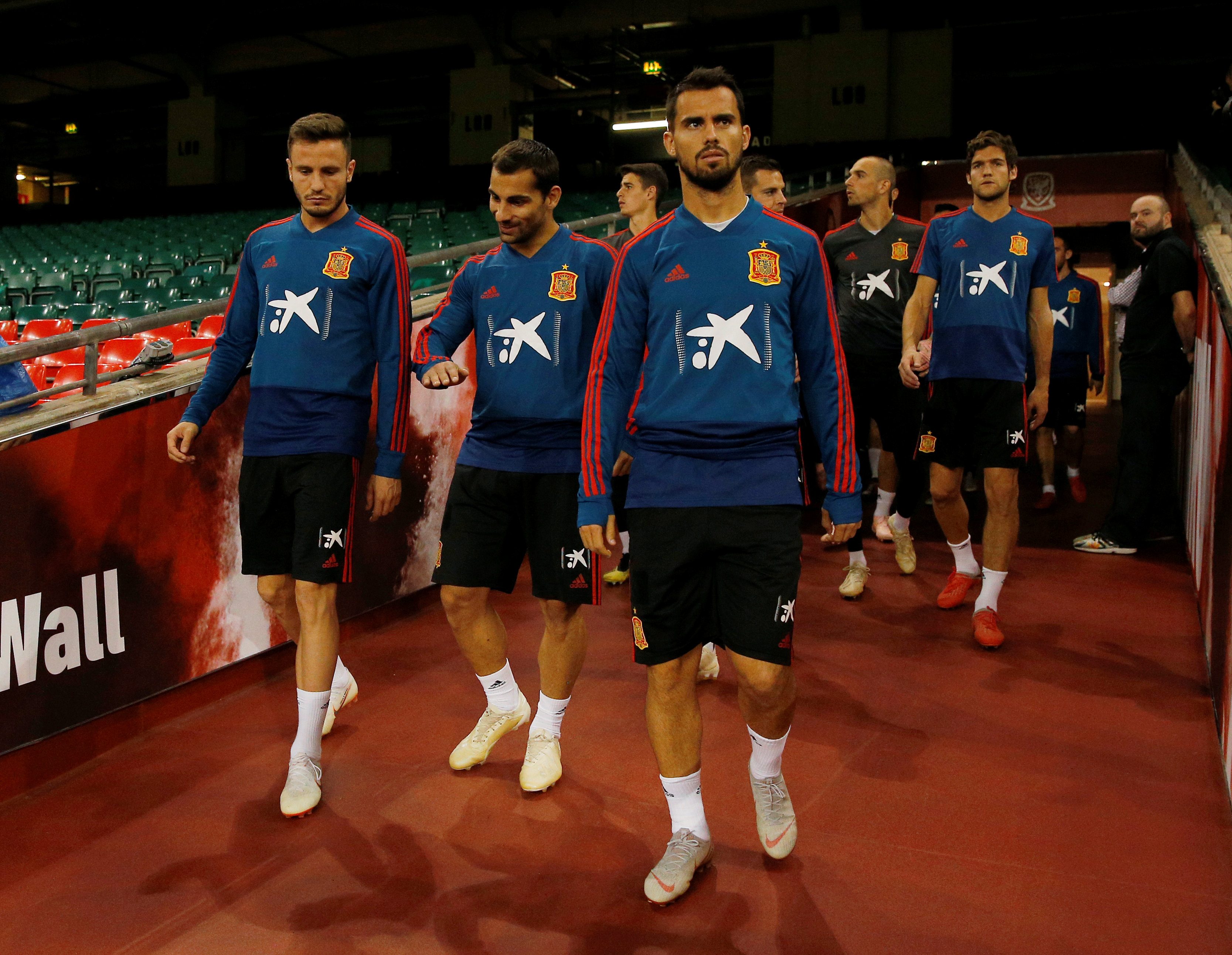 منتخب إسبانيا يتعرض لموقف محرج في جورجيا ويتدرب بدون معدات (رويترز)
